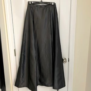 INC women’s size 6/small full length skirt dark gray taffeta